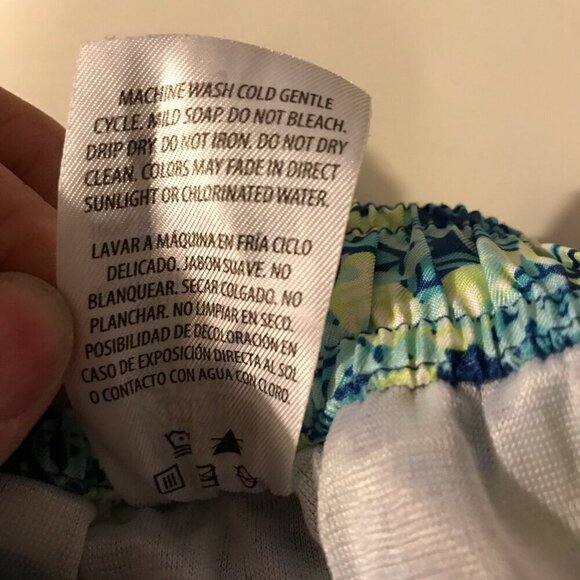 UV Skinz swim trunks Size 5 shorts. Blue sharks UV Protection 50+ sunwear - Picture 6 of 8